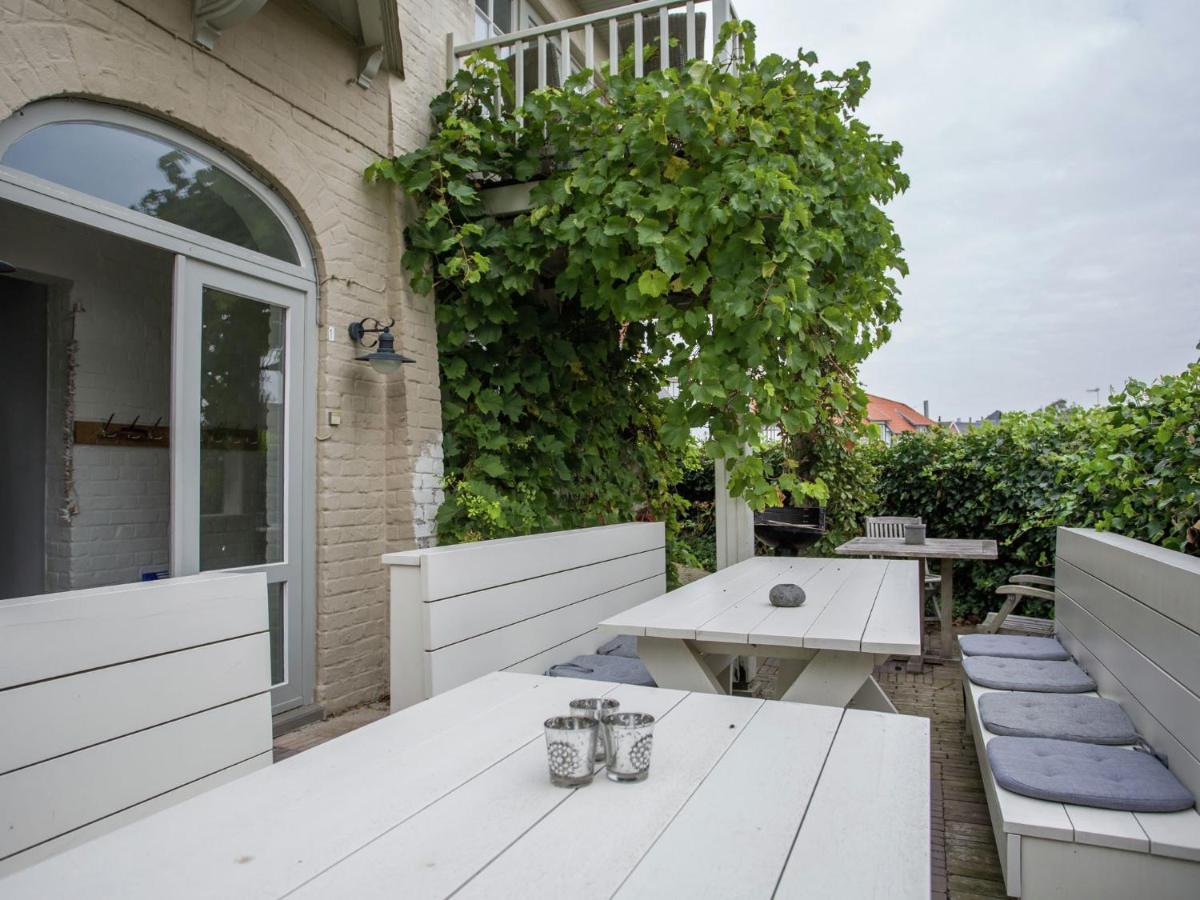 Beautiful Villa 200 Metres From The Sea 코크시데 외부 사진